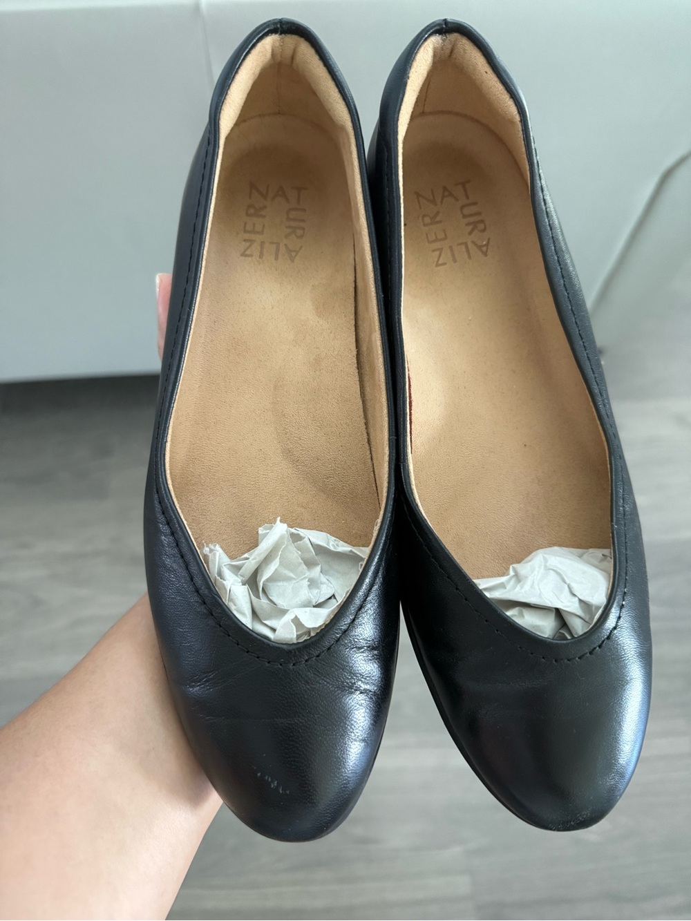Naturalizer Black Leather Women's Slip-On Ballet Flats